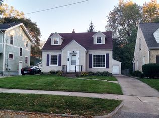 1354 Johnston St SE, Grand Rapids, MI 49507