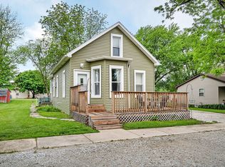 105 N Ames St, Cabery, IL 60919