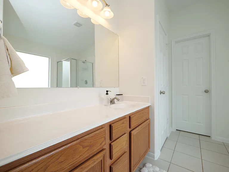 1203 Lavender Shade Ct — Photo 35