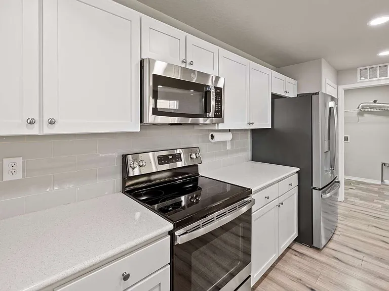 11109 Feliz Way — Photo 15