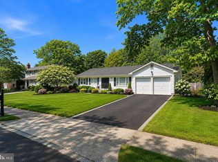 16 N Tunesbrook Dr, Toms River, NJ 08753