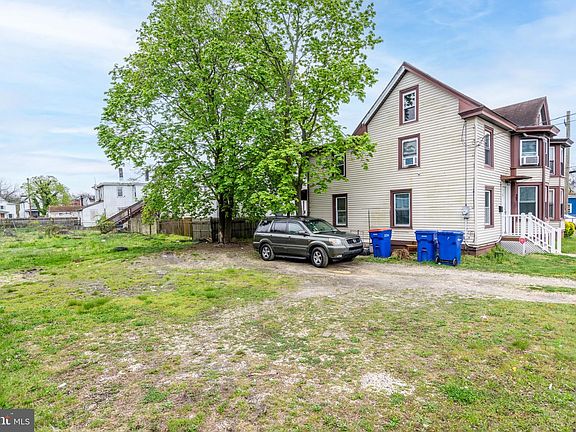 3rd image of 505 N 2nd St
