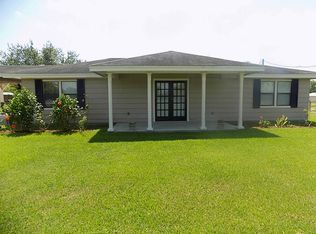 11709 Sunnyside Dr, Mont Belvieu, TX 77523