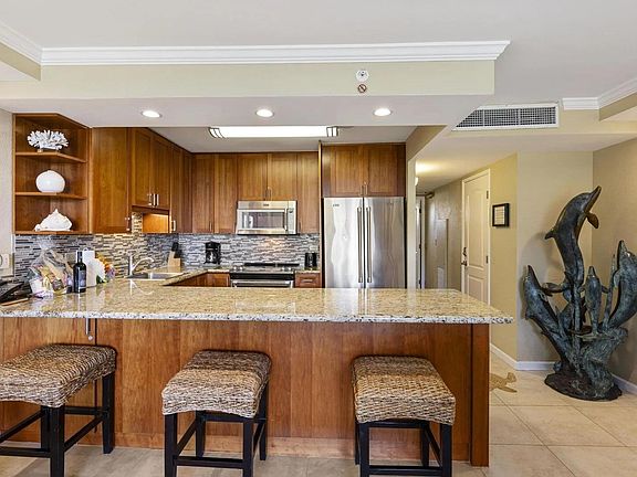 2nd image of 3445 Lower Honoapiilani Rd #545