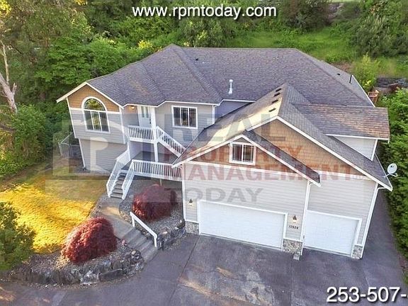 4th image of 10524 91st Avenue Ct SW