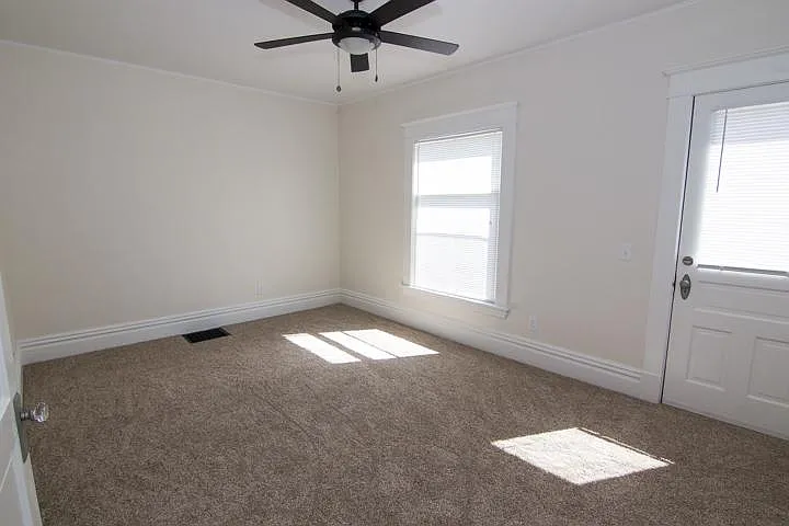 39 Dwight Ave SE — Photo 6