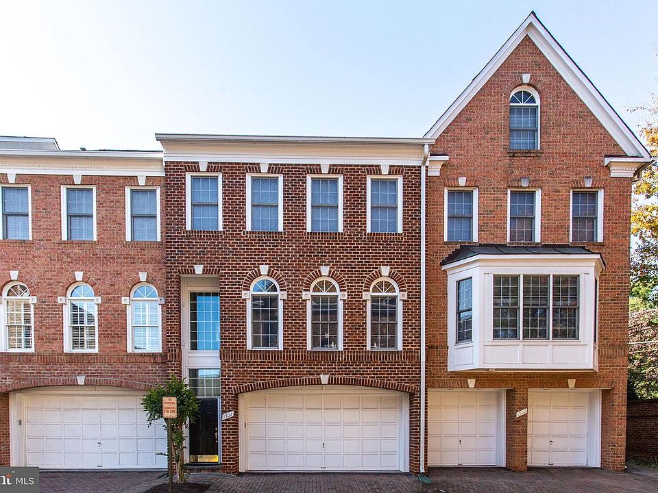 1st image of 1302 Baker Crest Ct