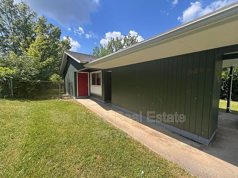 4108 Middlehurst Ln photo 1
