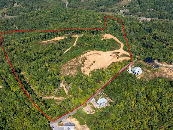 3rd image of 433 Caney Creek Rd