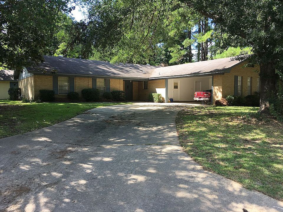 1st image of 104 Lakewood Cir