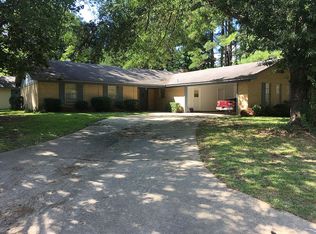 104 Lakewood Cir, Vicksburg, MS 39180