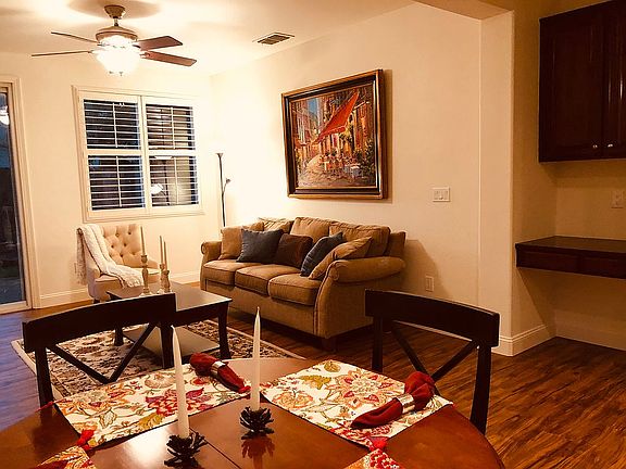 Open Living Room w Bar Area