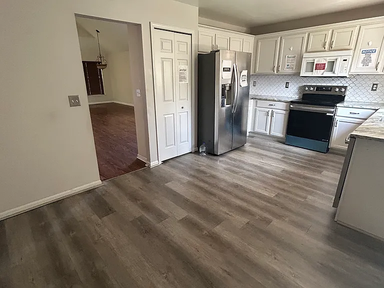 183 Legacy Park Cir — Photo 21