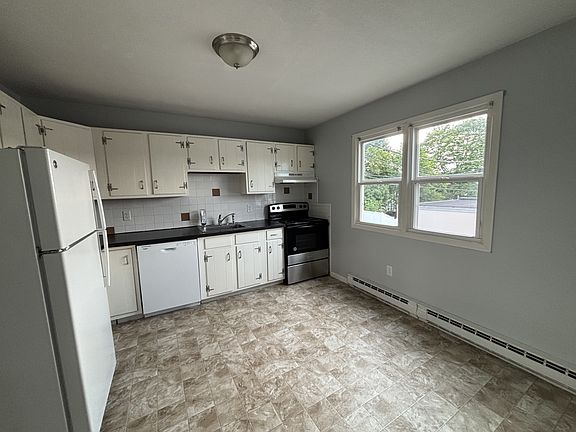 4th image of 22 Church St APT 5