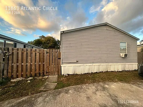 11863 Atlantic Cir Photo 1