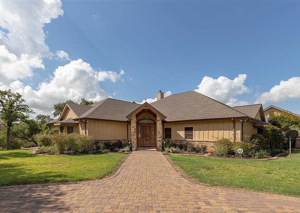 3555 Forest Hill East Rd, La Grange, TX 78945 MLS 60655380 Zillow