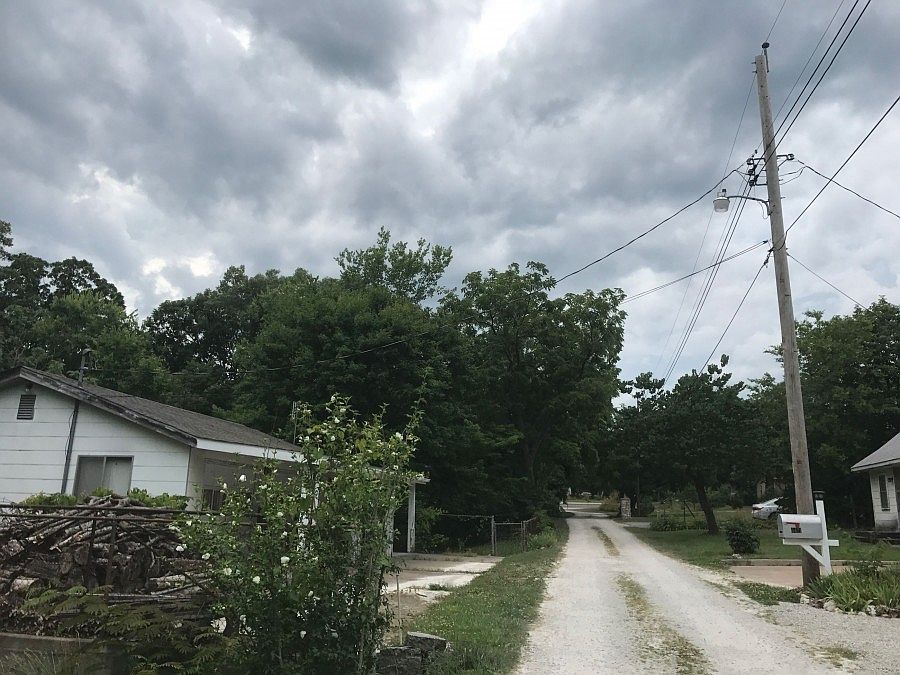 2nd image of 4400 Oakridge Rd