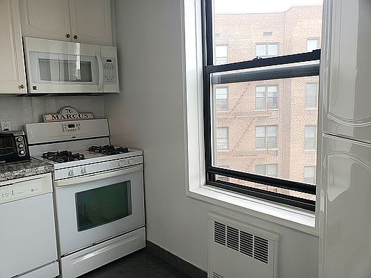 4th image of 100-25 Queens Blvd #6BB