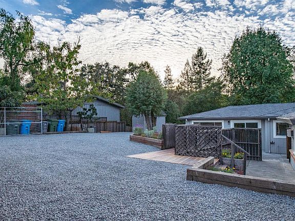 3rd image of 8060 Mirabel Road