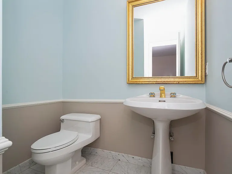 15 Lafayette Ct #1B — Photo 7