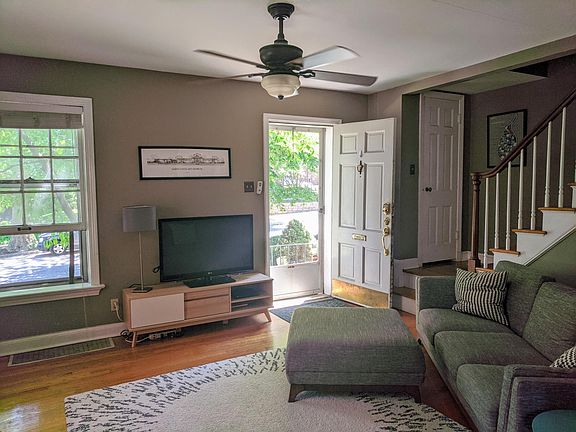 Living / Sitting Room