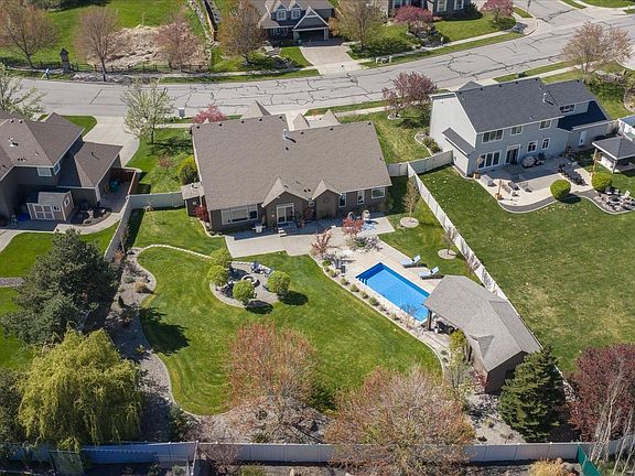 4th image of 2109 S Steen Rd