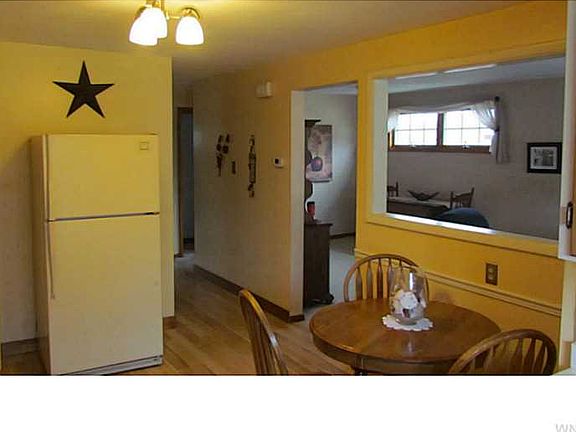 3rd image of 9609 Greenwald Ave