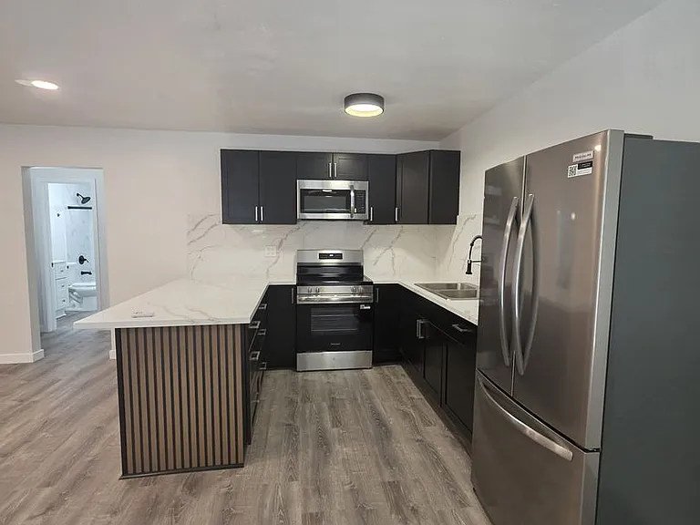 4160 Illinois St. — Photo 3