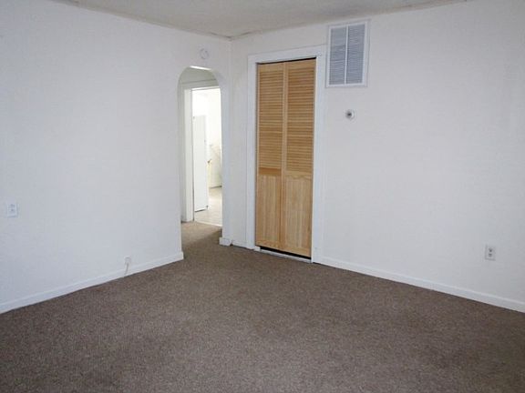 4th image of 510 N Ford St