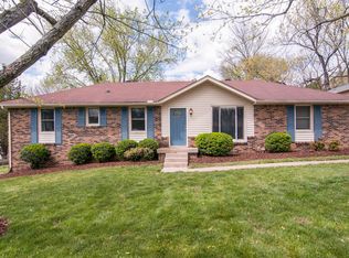 8006 Esterbrook Dr, Nashville, TN 37221