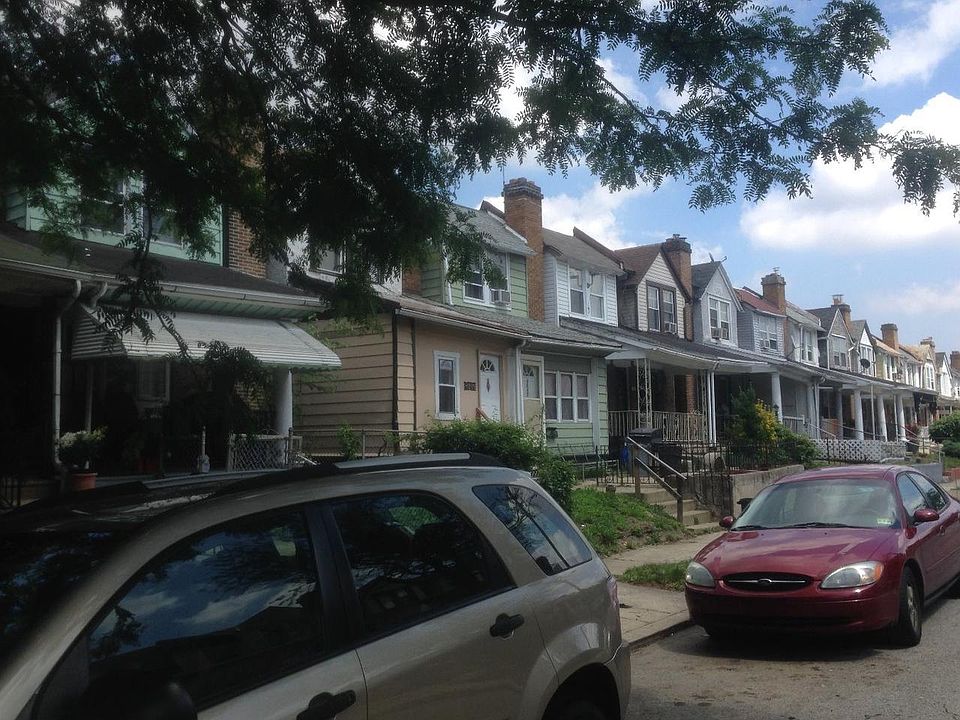 2nd image of 4555 Fernhill Rd