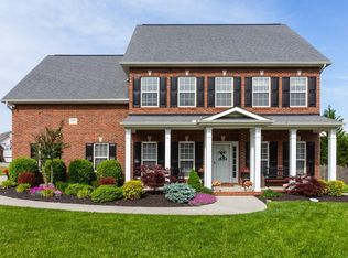 7008 Wyndham Pointe Ln, Knoxville, TN 37931