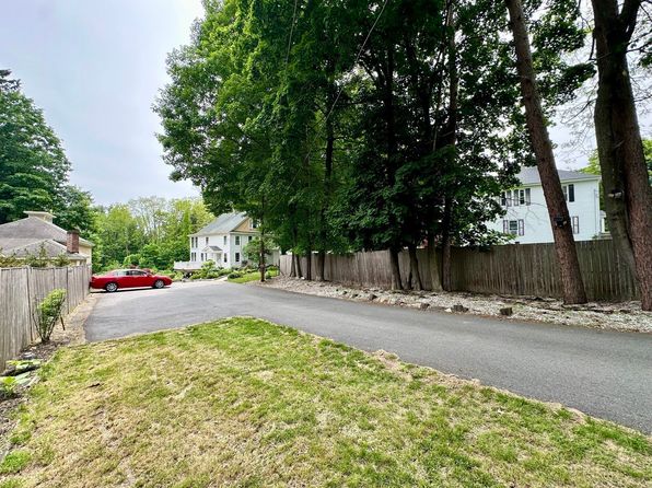 13 Mill St #1
