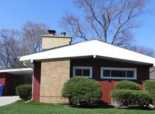 1282 E River Dr, Des Plaines, IL 60018