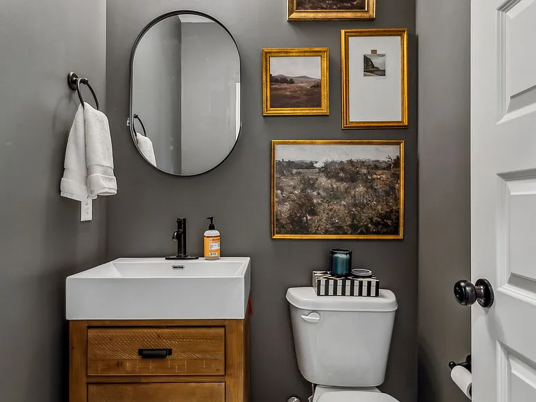 7560 Maggie Dr — Photo 34