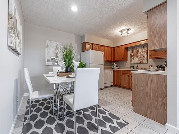 5th image of 1903 S 9th St #204