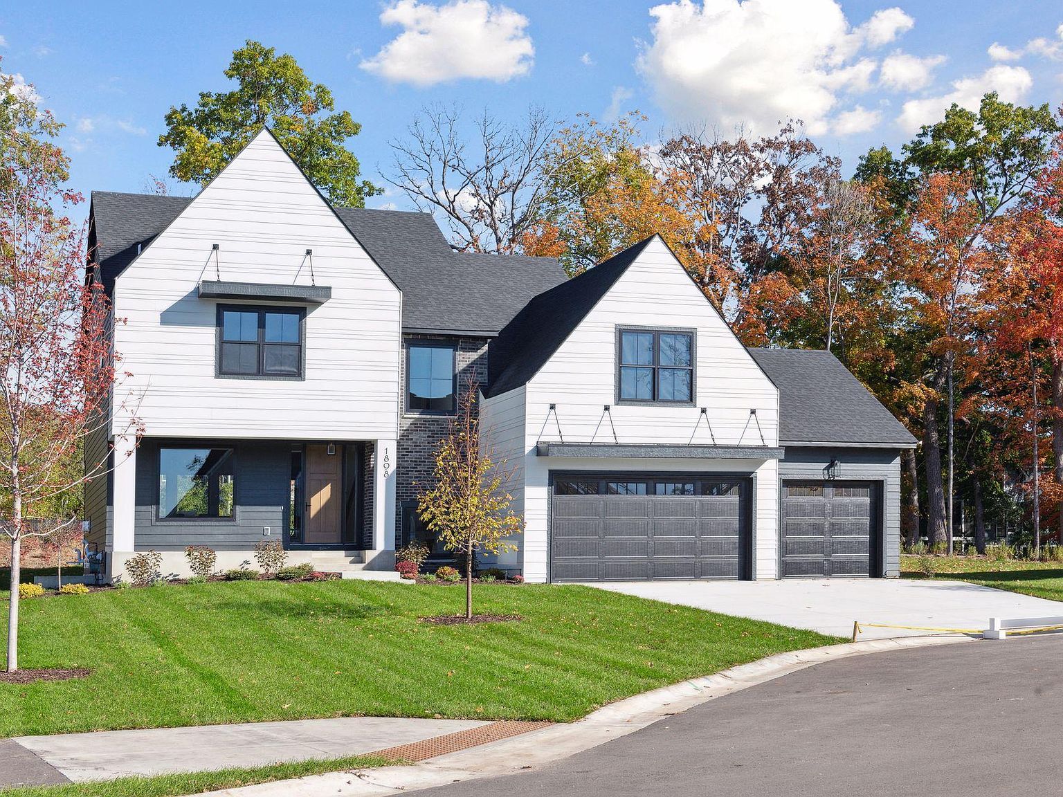 1898 Della Dr, Chanhassen, MN 55317 Zillow