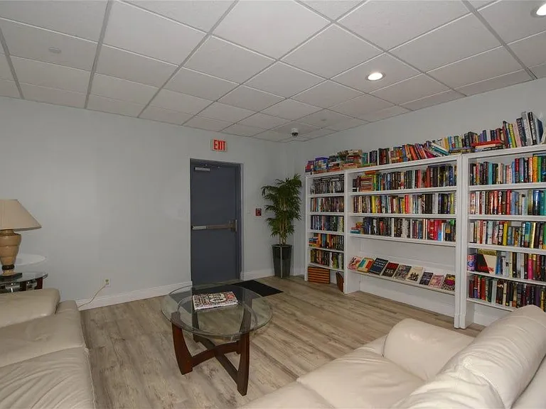 405 N Ocean Blvd #207 — Photo 18