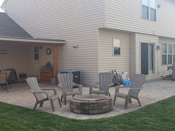 3rd image of 104 Fawn Dr