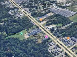 39607 Michigan Ave, Canton, MI 48188