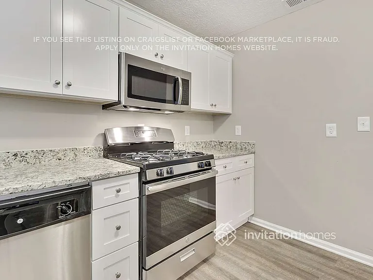626 Waynes Ct SE — Photo 12