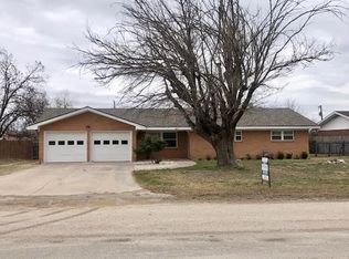 1017 S Bois D Arc St, Roscoe, TX 79545