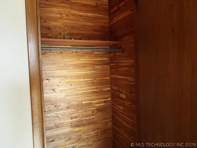 1912 W Evergreen St — Photo 4