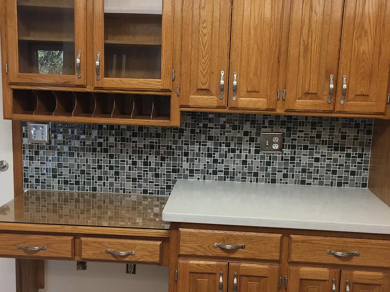 1200 NE Franklin Dr — Photo 12