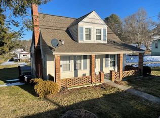 533 S Main St, Hillsville, VA 24343