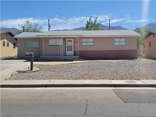 1204 College Ave Photo 1