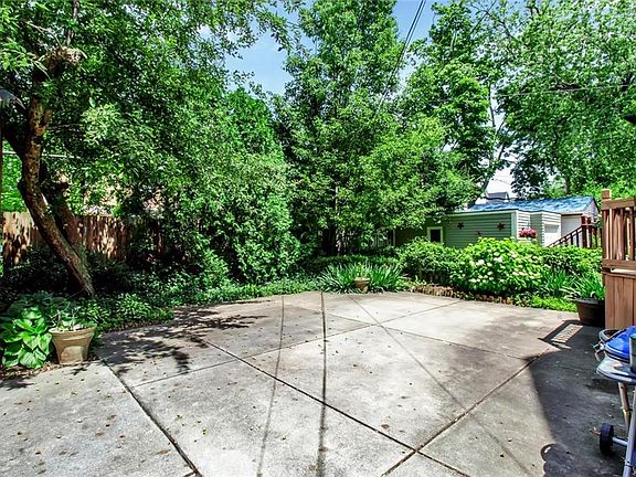 2nd image of 708 Auburn Ave