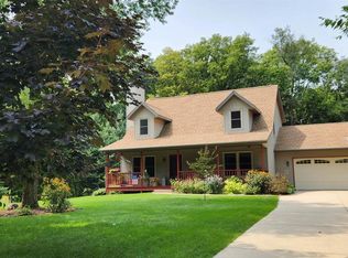 421 Meander Wood Rd, Oregon, WI 53575