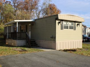 14 Locust Ln, Airville, PA 17302