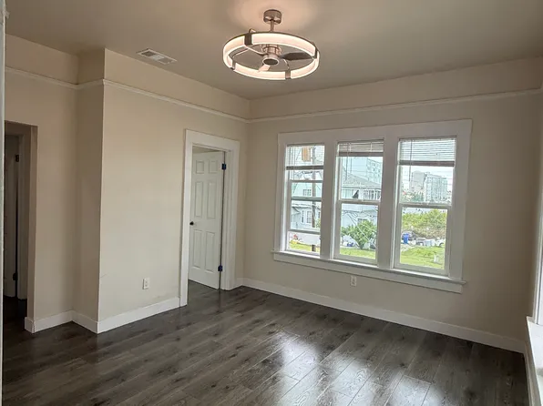 1630 3rd Ave APT 2, Oakland, CA 94606
